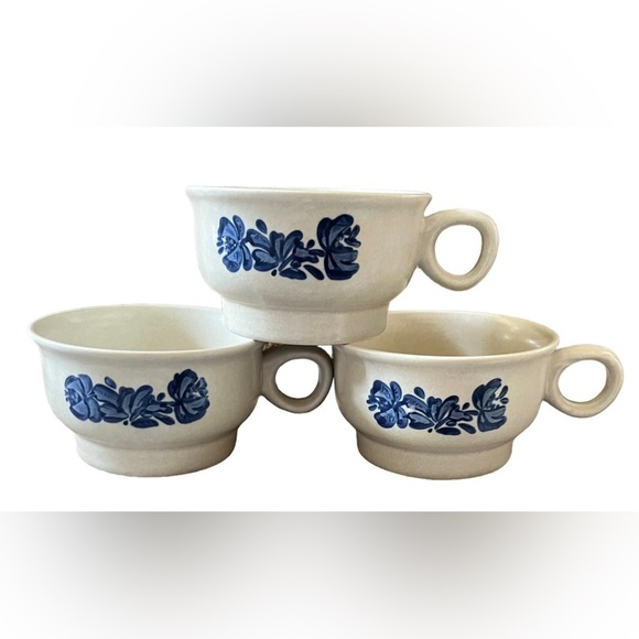 Pfaltzgraff Yorktowne Stoneware cup, 1Y, 
Pattern introduced in 1967 set - Picture 8 of 14